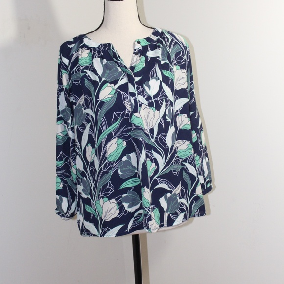Banana Republic, floral blouse with 3/4 sleeves - Picture 1 of 5